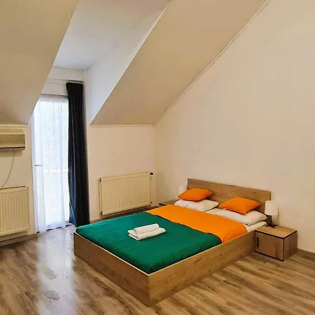 Limonade Vendeghaz Es Bisztro Guest house *